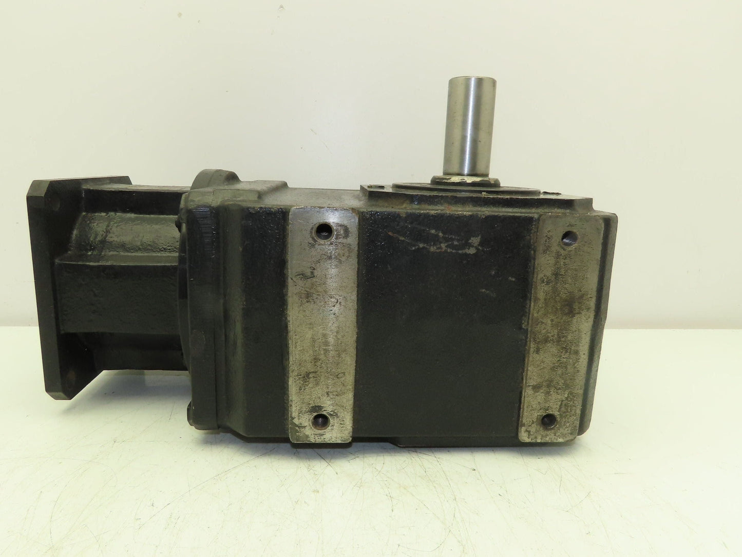 Stober K302VG0084MQ20 Servo Gearbox 8.4:1 Precision Gearhead Reducer RH Output