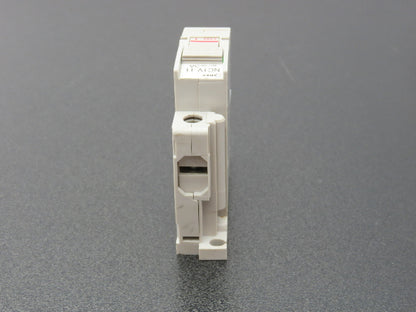 IDEC NC1V-1100 Circuit Breaker 2A 3A 220vAC/65vDC 1-Pole Lot of 12