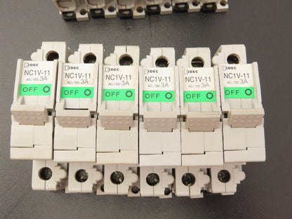 IDEC NC1V-1100 Circuit Breaker 2A 3A 220vAC/65vDC 1-Pole Lot of 12