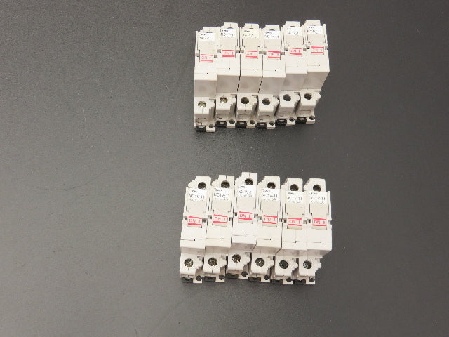 IDEC NC1V-1100 Circuit Breaker 2A 3A 220vAC/65vDC 1-Pole Lot of 12