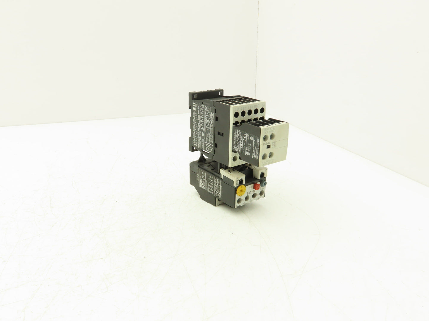 Eaton XTCEXFAC20 | XTCE012B01 | XTOB004BC1 Overload Relay Contactor 2.4-4A