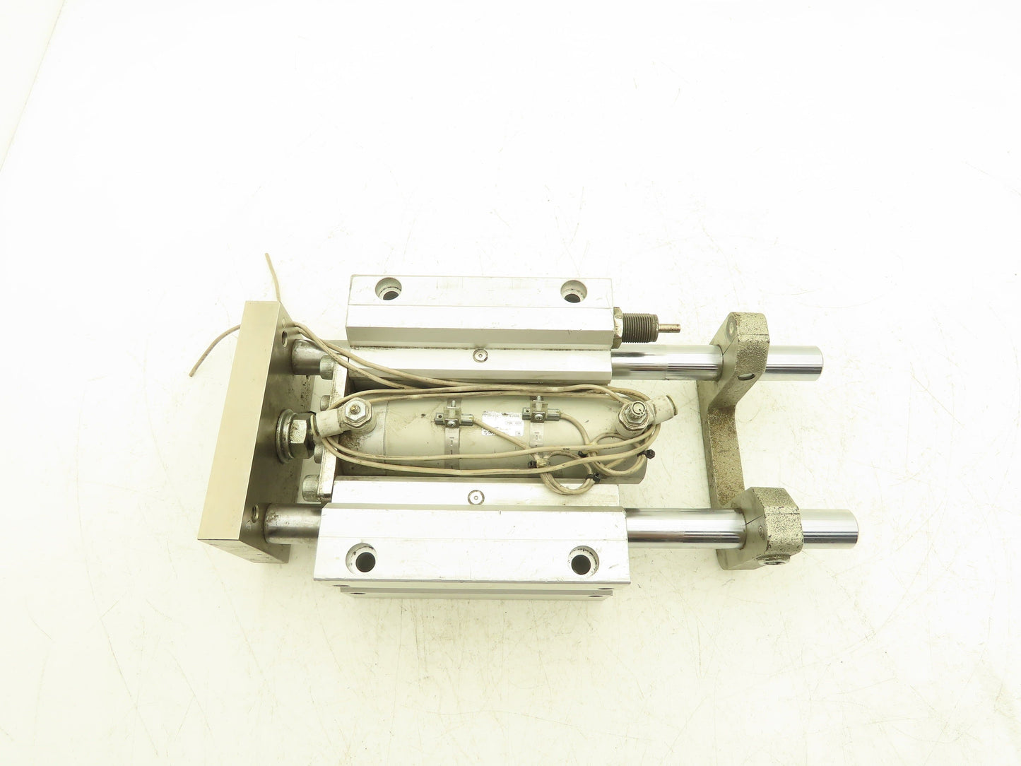 SMC MGGLB50-100-M9BWL Pneumatic External Guided Cylinder 50mm Bore 100mm Stroke