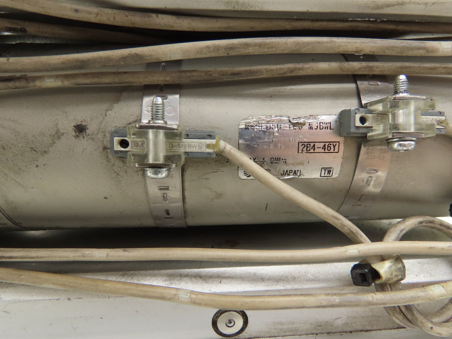 SMC MGGLB50-100-M9BWL Pneumatic External Guided Cylinder 50mm Bore 100mm Stroke