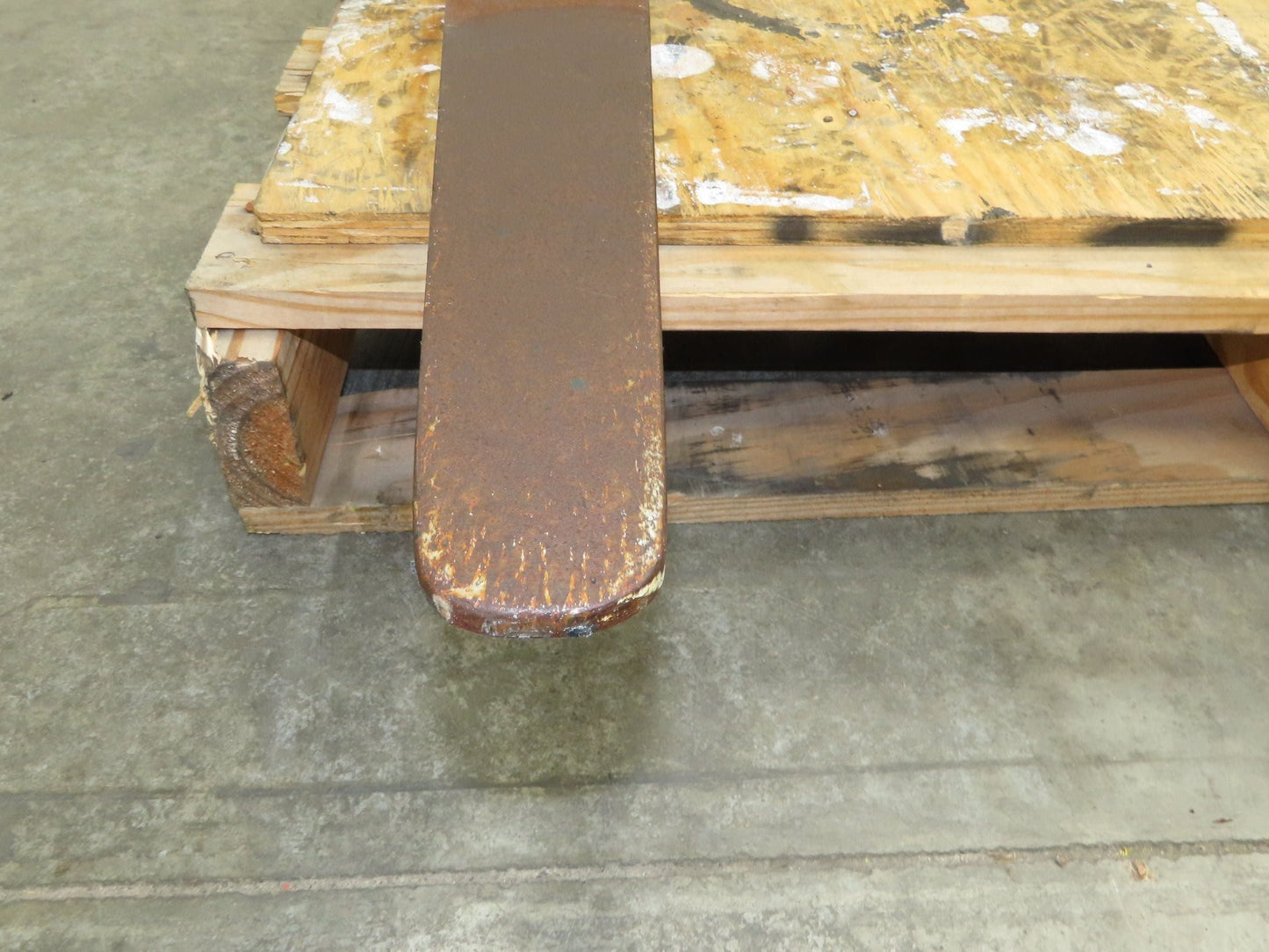 Cascade 35D-FP-03A Fork Positioner Forklift Attachment 3500lbs 42" Forks 69" OD