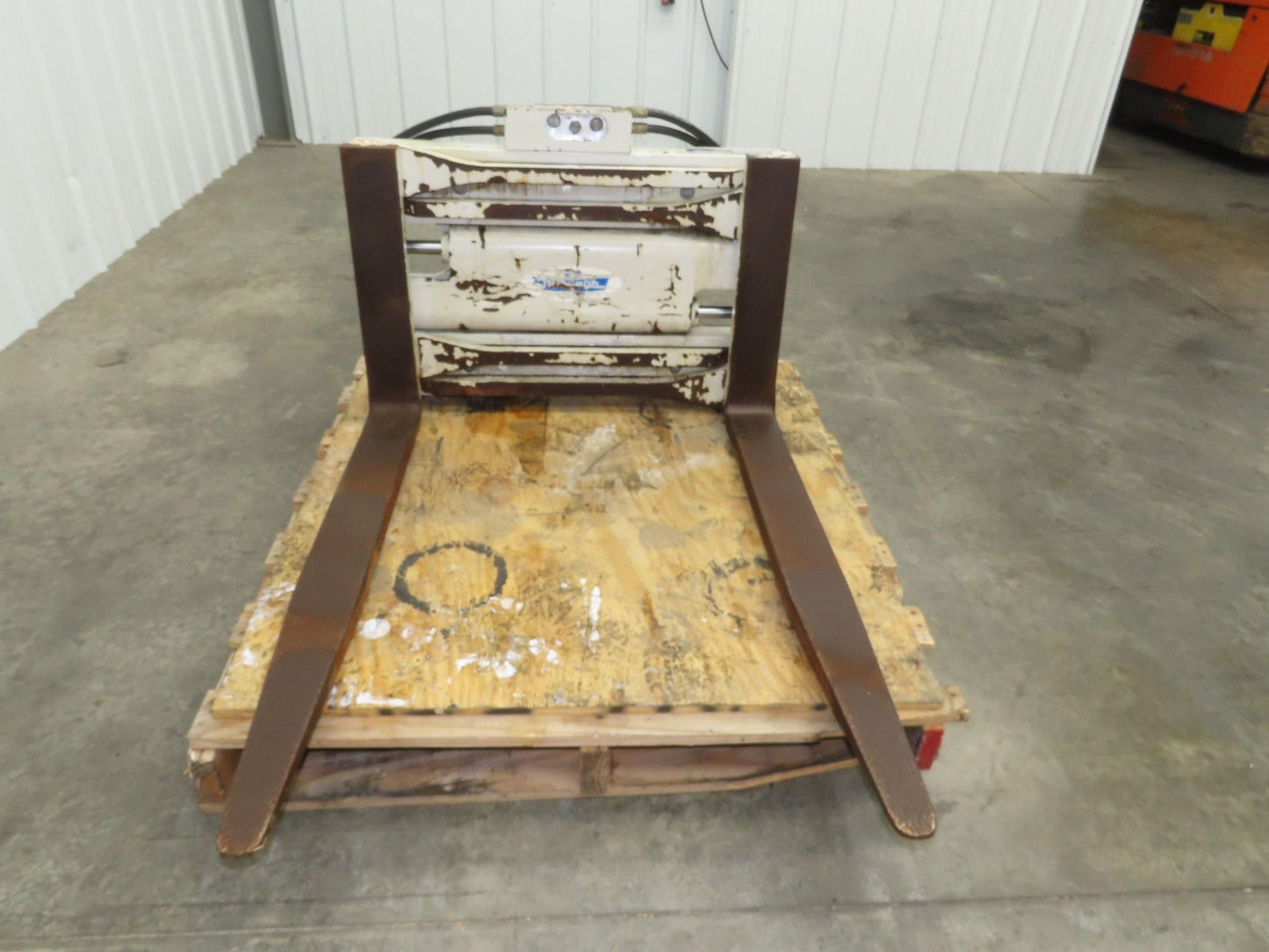 Cascade 35D-FP-03A Fork Positioner Forklift Attachment 3500lbs 42" Forks 69" OD