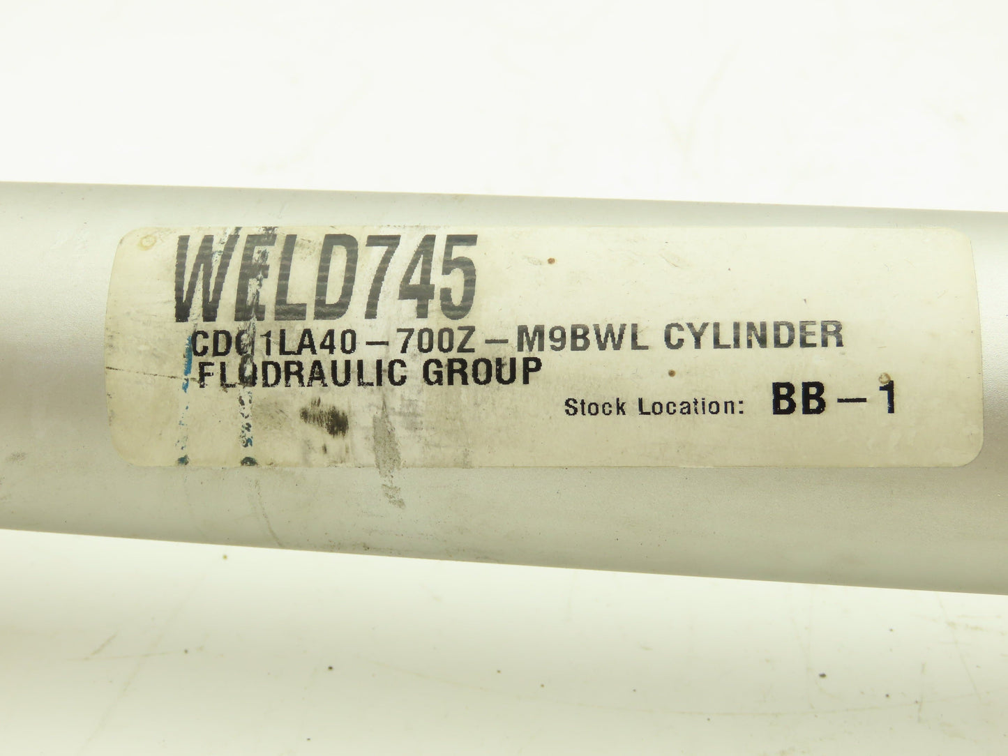 SMC CDG1LA40-700Z-M9BWL Pneumatic Cylinder 40mm Bore 700mm Stroke 16mm Rod