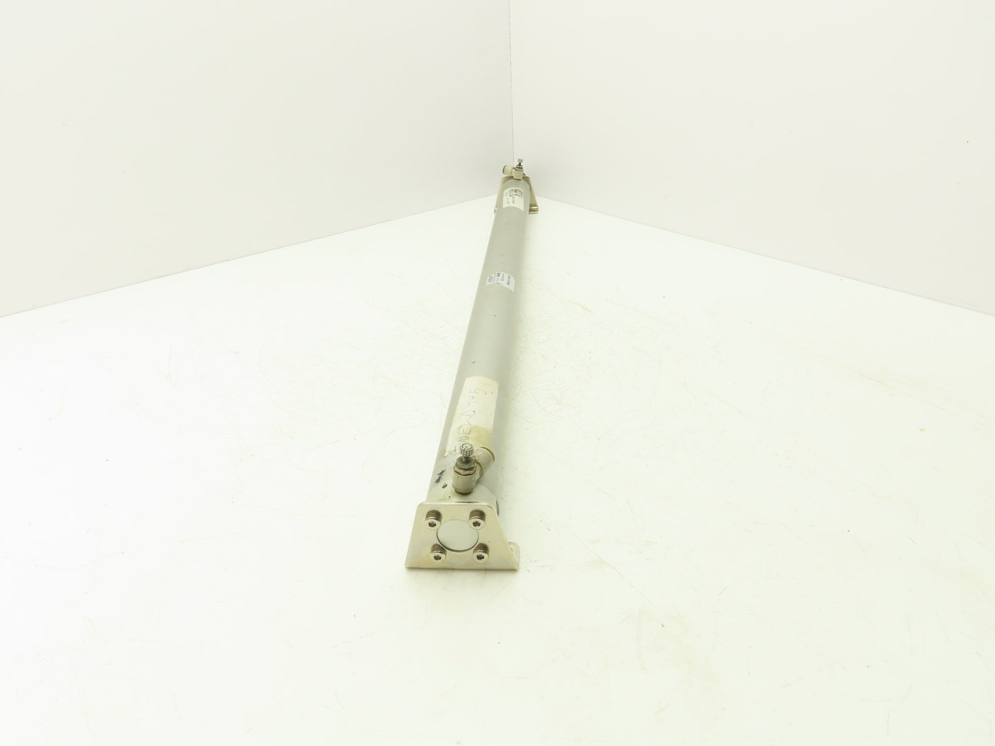 SMC CDG1LA40-700Z-M9BWL Pneumatic Cylinder 40mm Bore 700mm Stroke 16mm Rod