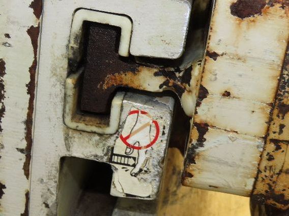 Cascade 35D-FP-SP Fork Positioner Forklift Attachment 3500lbs 48" Forks 69" OD