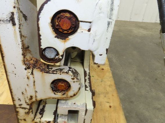 Cascade 35D-FP-SP Fork Positioner Forklift Attachment 3500lbs 48" Forks 69" OD