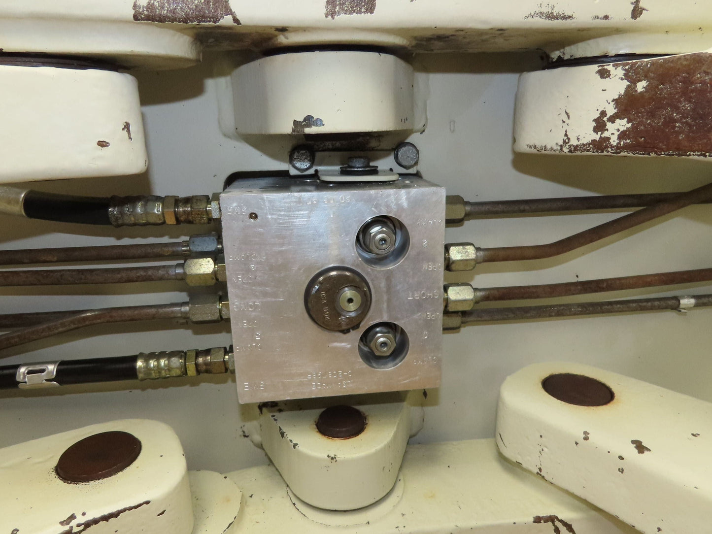 Cascade 77F Paper Roll Clamp 7700LB Fork Lift Truck Clamping Attachment Class 3