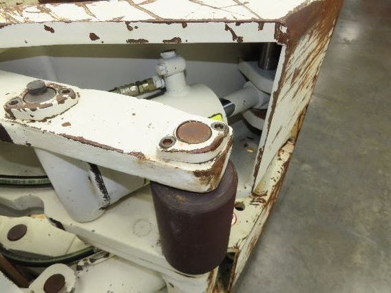 Cascade 77F Paper Roll Clamp 7700LB Fork Lift Truck Clamping Attachment Class 3