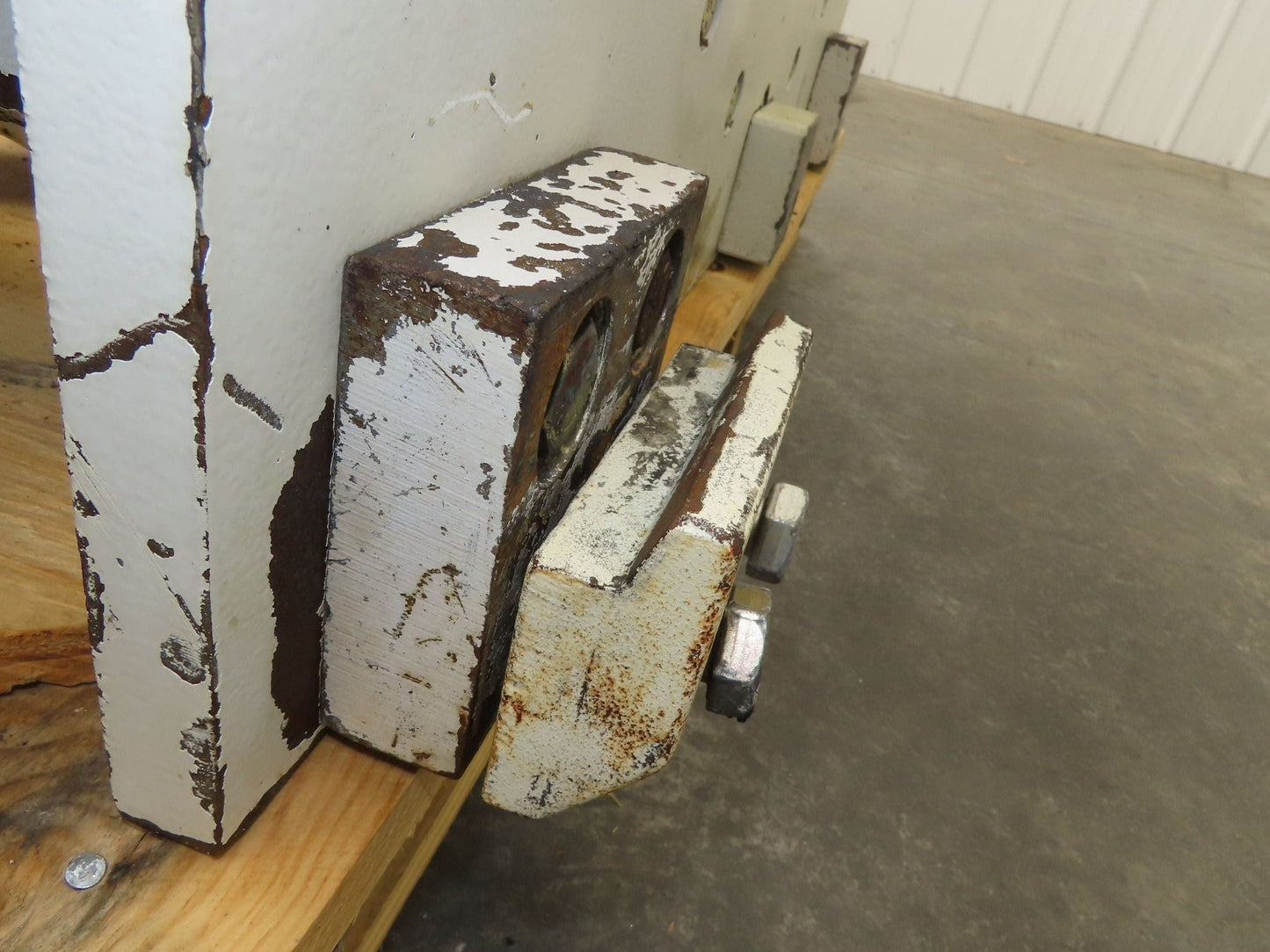 Cascade 77F Paper Roll Clamp 7700LB Fork Lift Truck Clamping Attachment Class 3