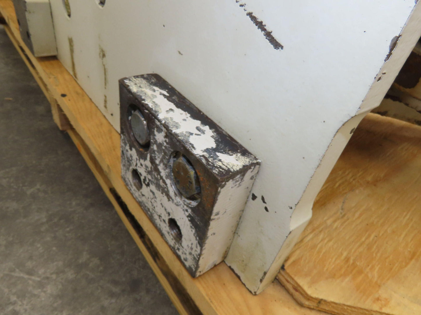 Cascade 77F Paper Roll Clamp 7700LB Fork Lift Truck Clamping Attachment Class 3