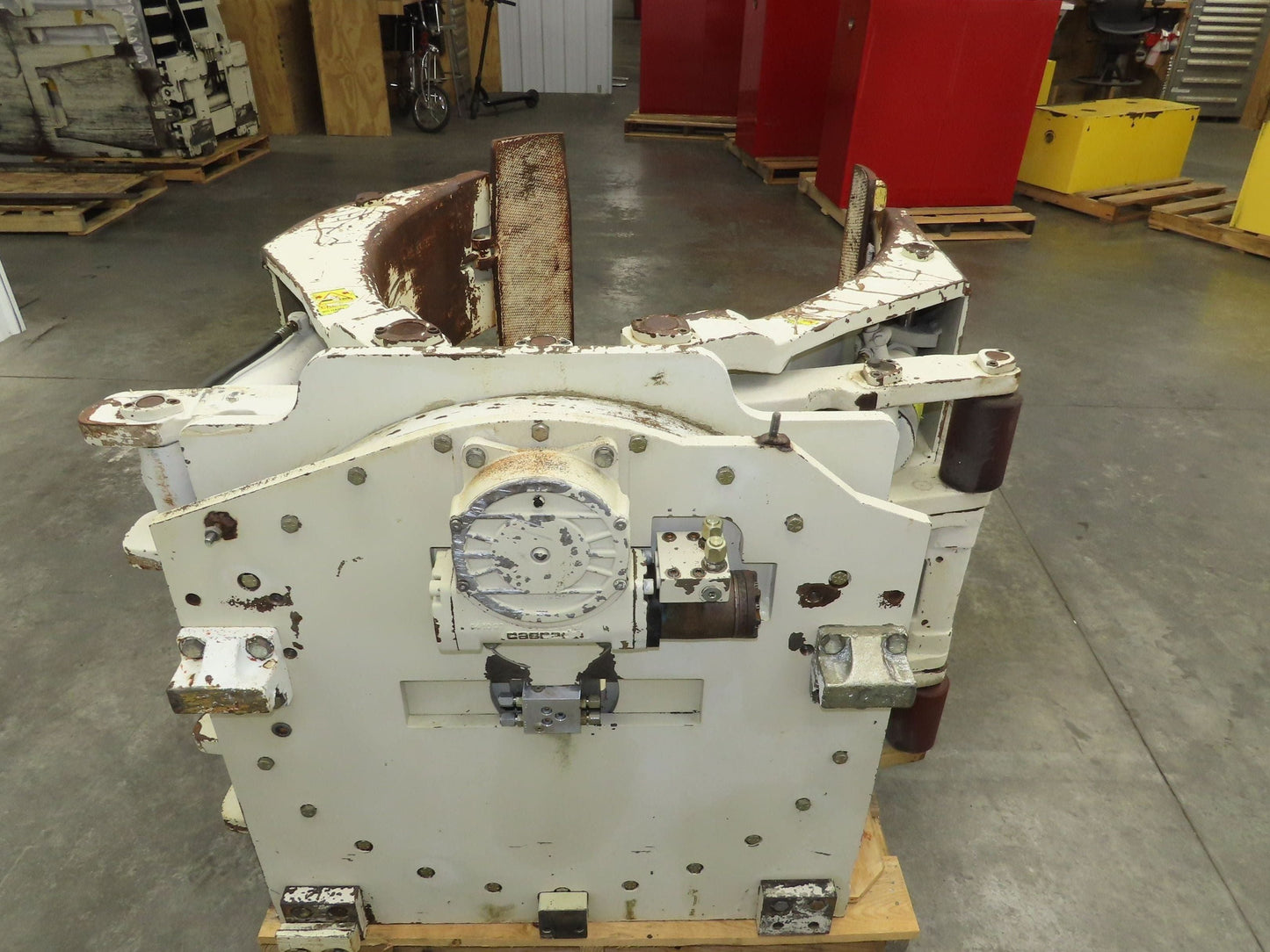 Cascade 77F Paper Roll Clamp 7700LB Fork Lift Truck Clamping Attachment Class 3