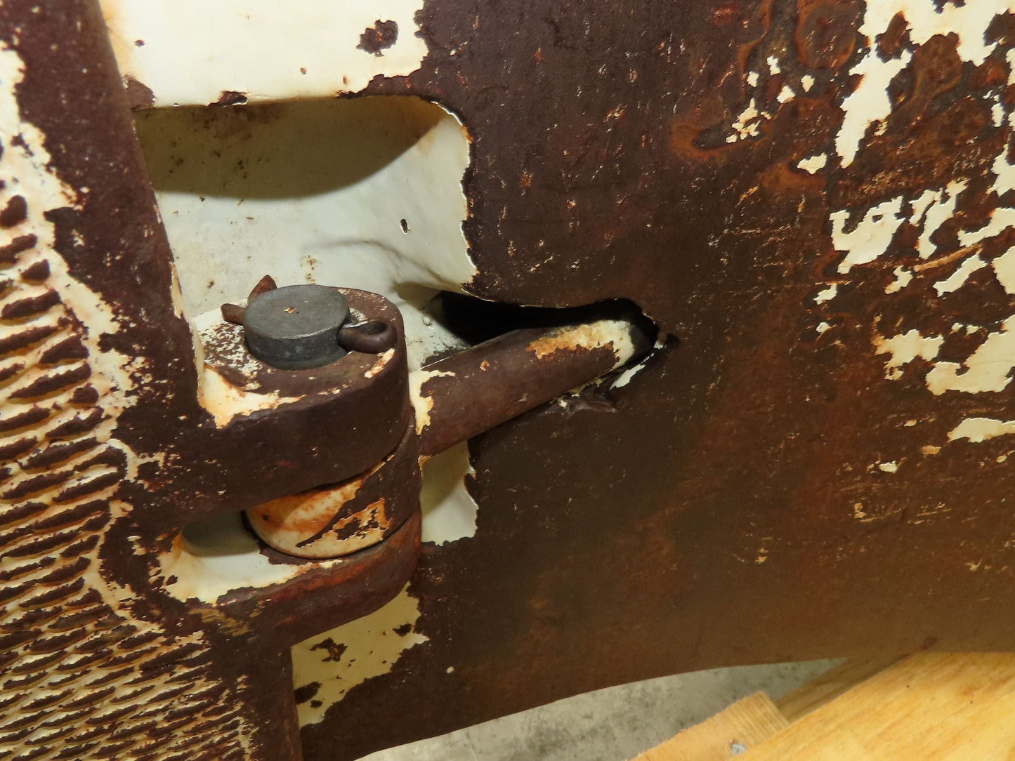 Cascade 77F Paper Roll Clamp 7700LB Fork Lift Truck Clamping Attachment Class 3