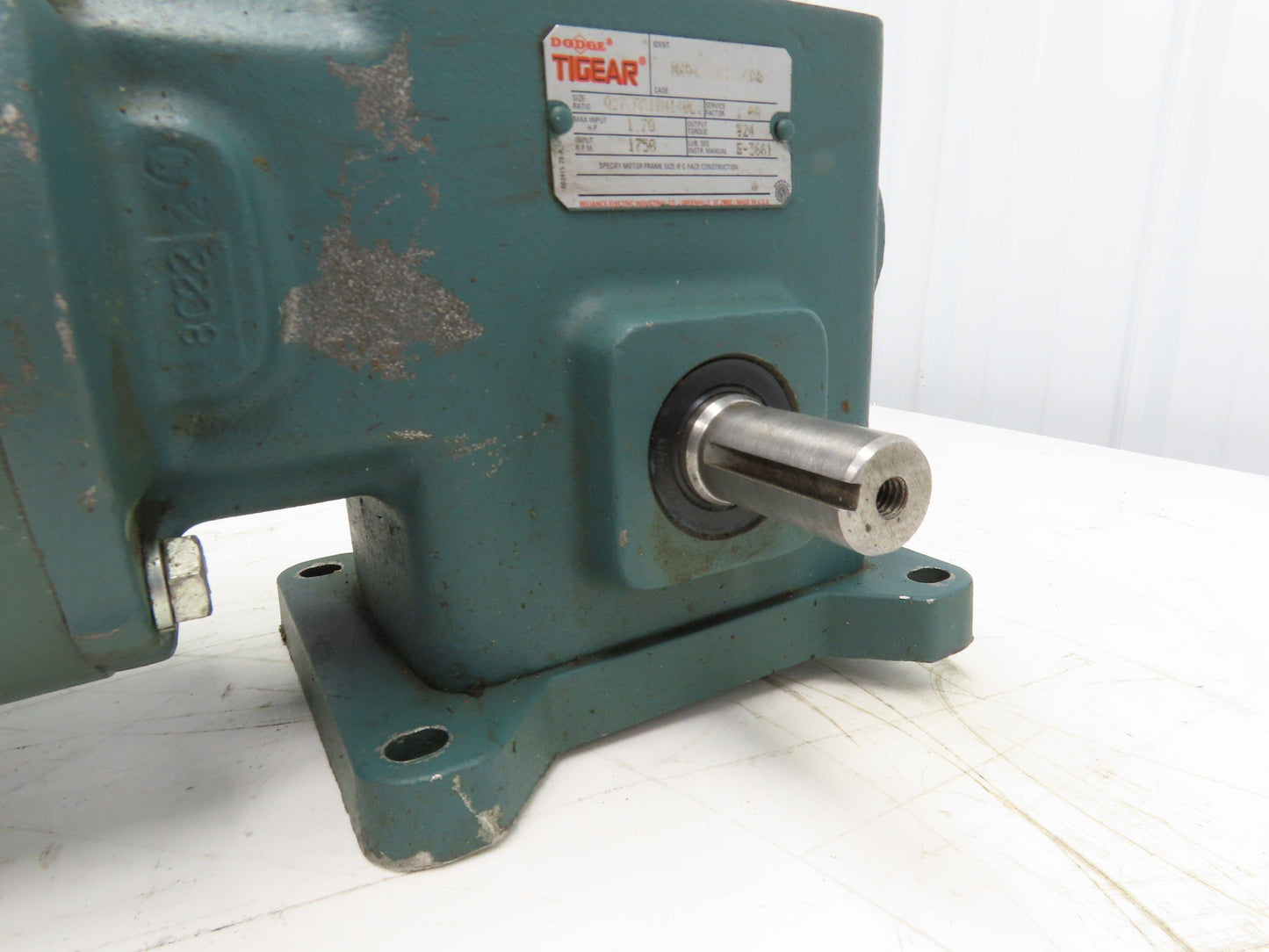 Leeson 121067.00 Gearmotor 10:1 Tigear Reducer 1Hp 230/460V 3PH 143TC RH MR94759