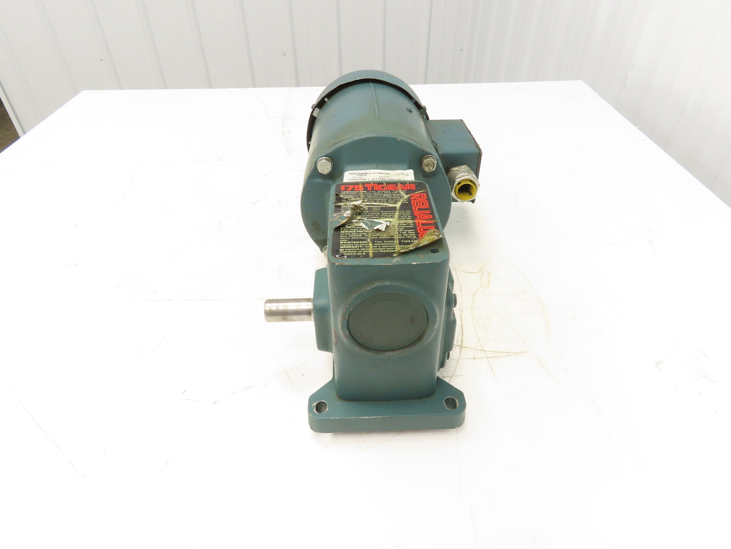 Leeson 121067.00 Gearmotor 10:1 Tigear Reducer 1Hp 230/460V 3PH 143TC RH MR94759