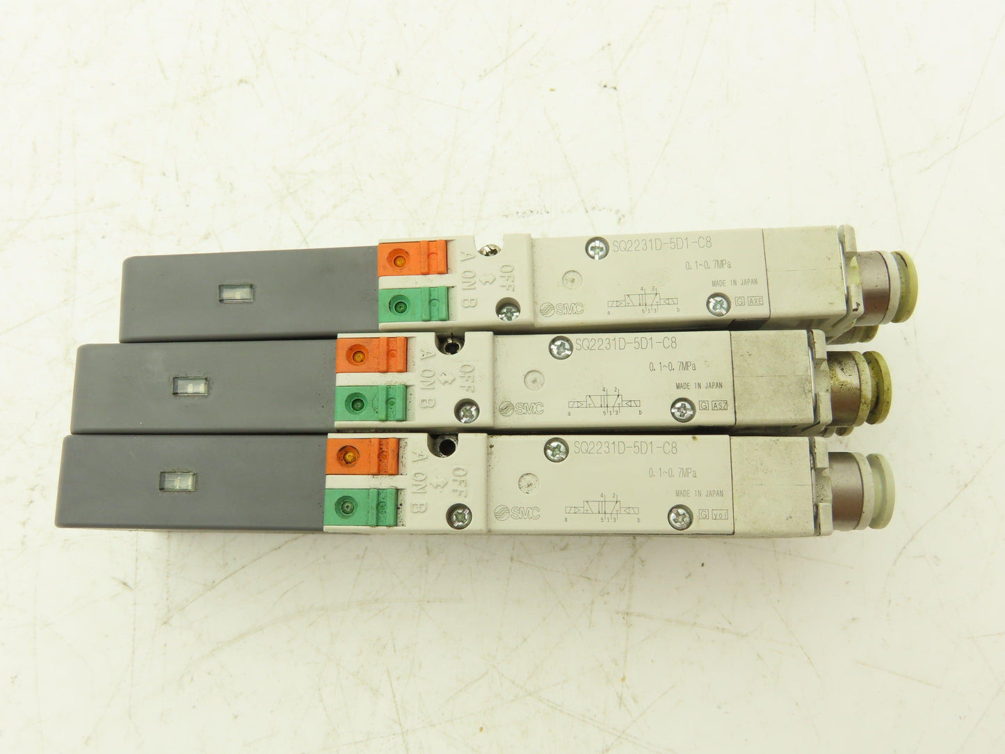 SMC SQ2231D-5D1-C8 Pneumatic 5 Port 2 Pos. Double Solenoid Valve 24V Lot of 3