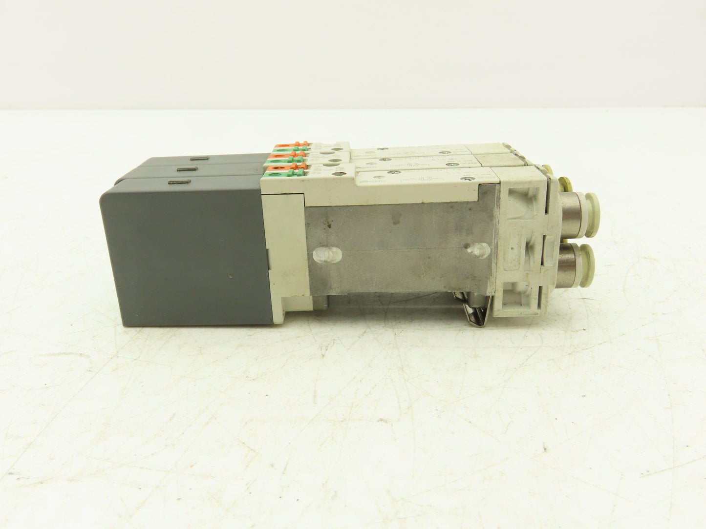 SMC SQ2231D-5D1-C8 Pneumatic 5 Port 2 Pos. Double Solenoid Valve 24V Lot of 3