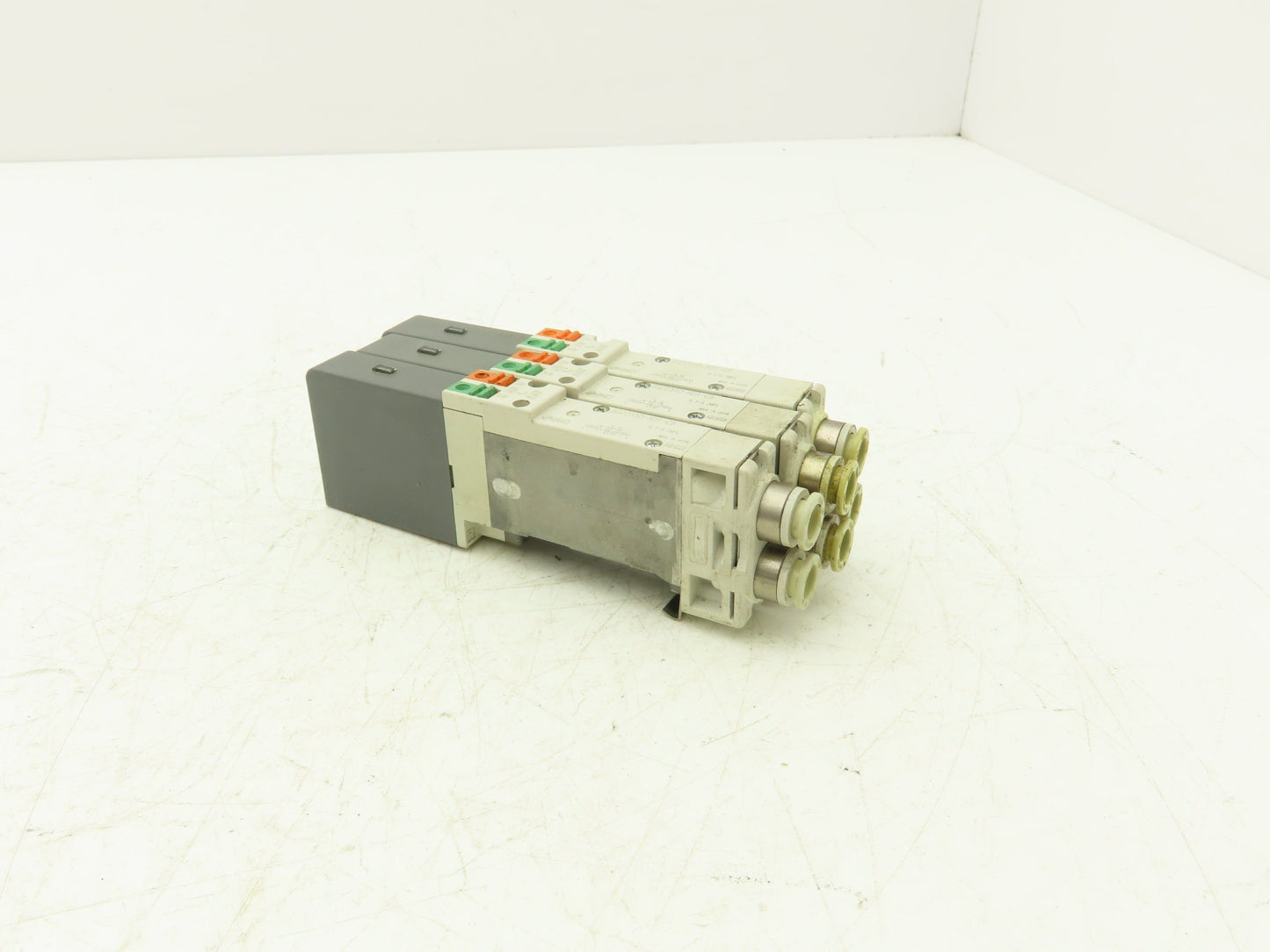 SMC SQ2231D-5D1-C8 Pneumatic 5 Port 2 Pos. Double Solenoid Valve 24V Lot of 3