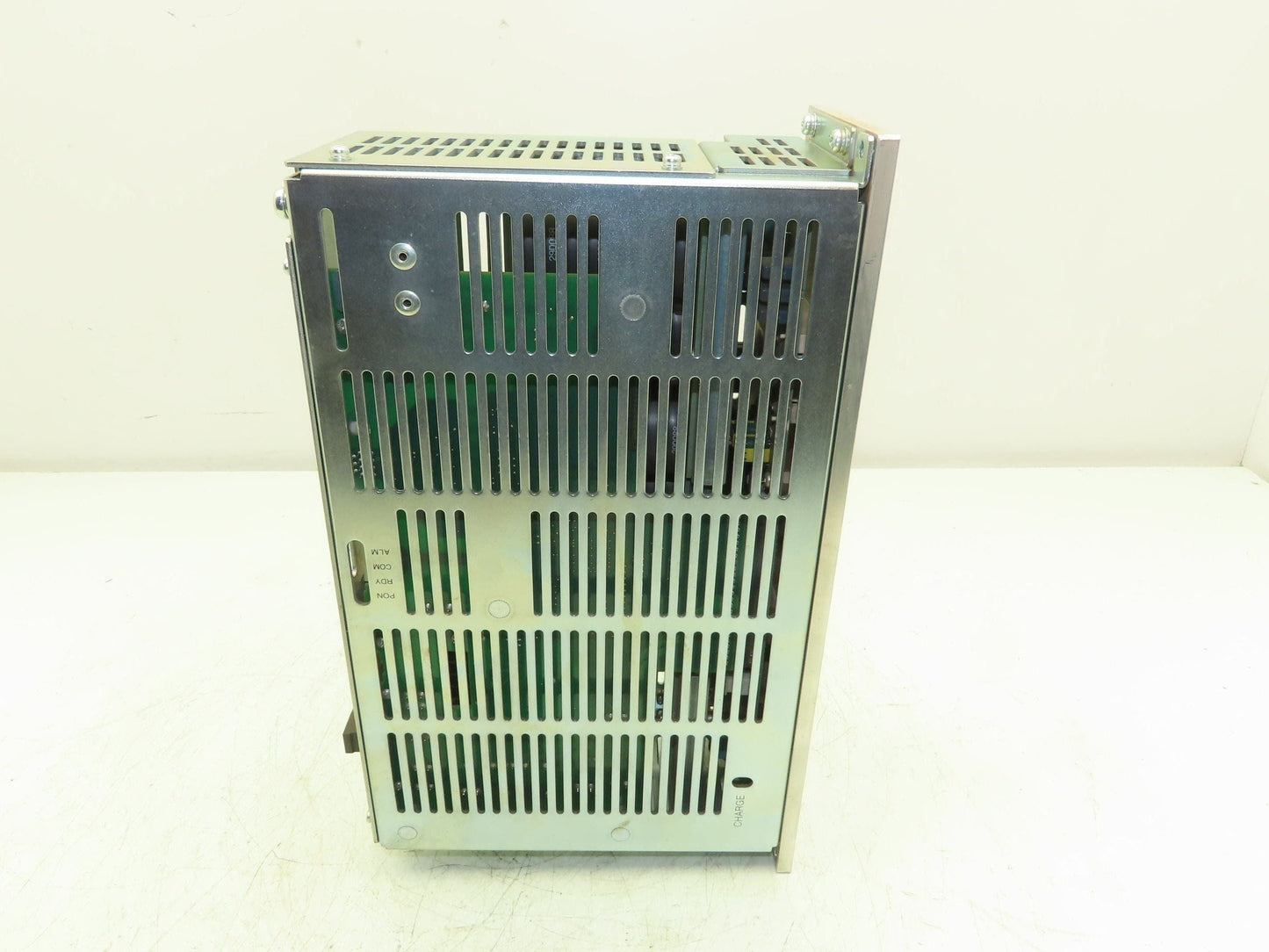 Yaskawa Electric SRDA-C0A12A01A-E ServoPack Converter Drive Ver 07009