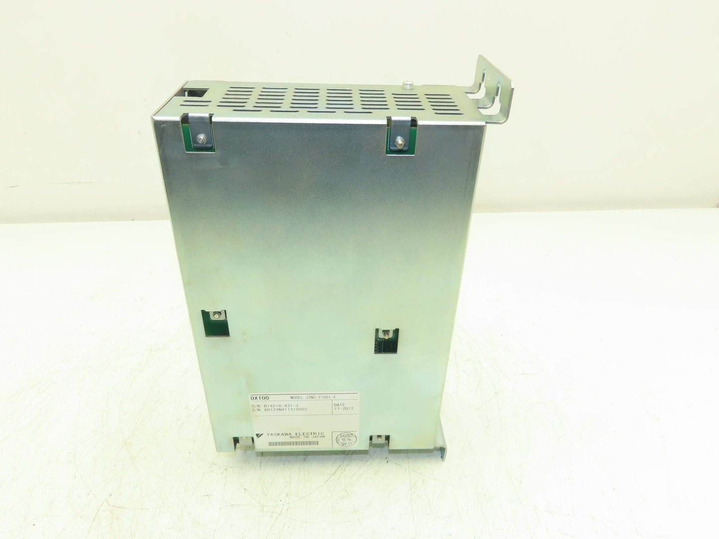 Yaskawa Electric JZNC-YIU01-E Servo Control Module For DX100 FS100