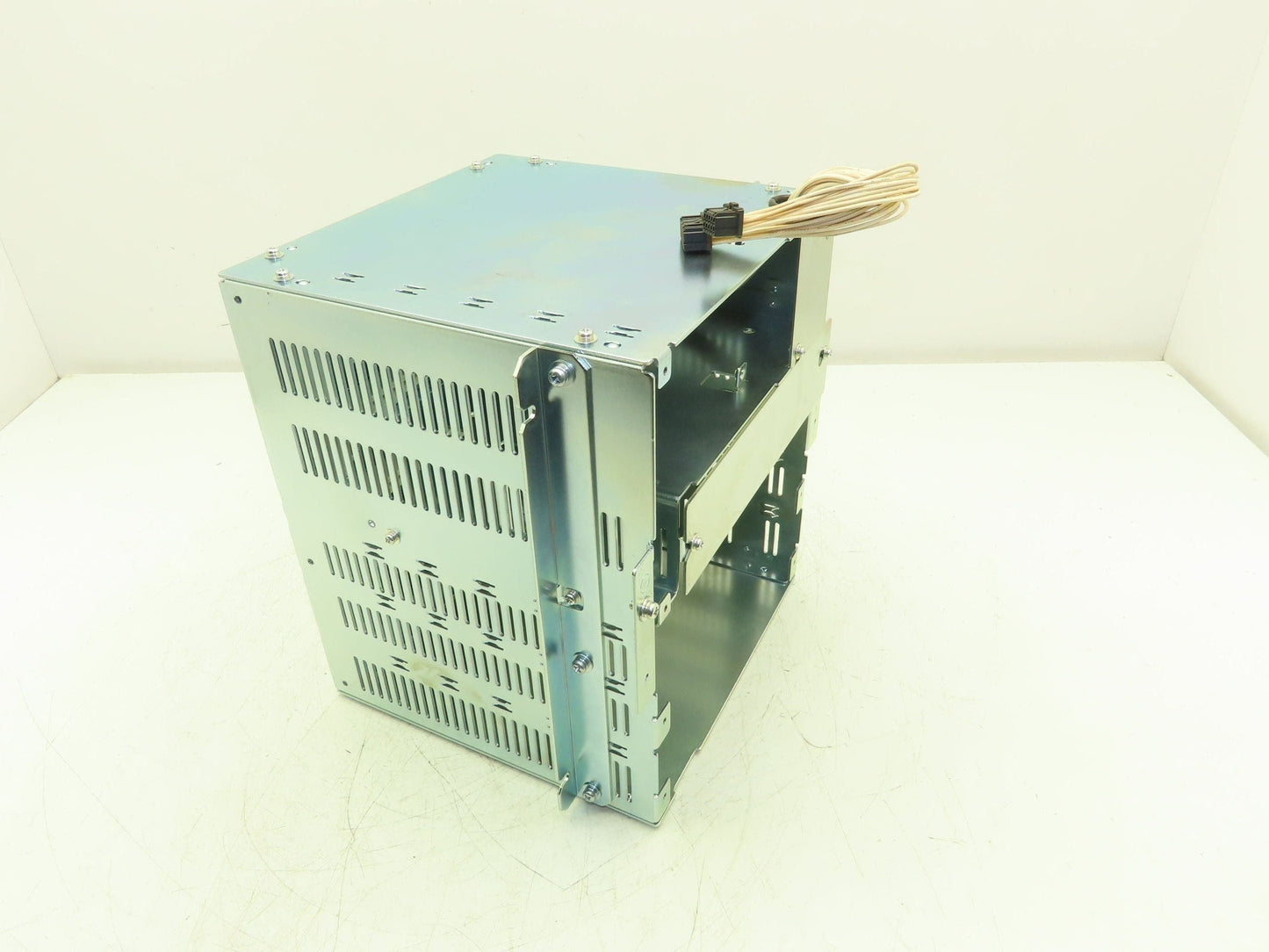Yaskawa YRK21-1E Robot Servo Slot Rack Chassis Backplane