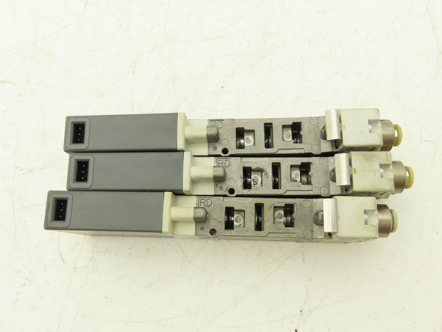 SMC SQ2231D-51-C6 Pneumatic 5 Port 2 Pos. Double Solenoid Valve 24V Lot of 3