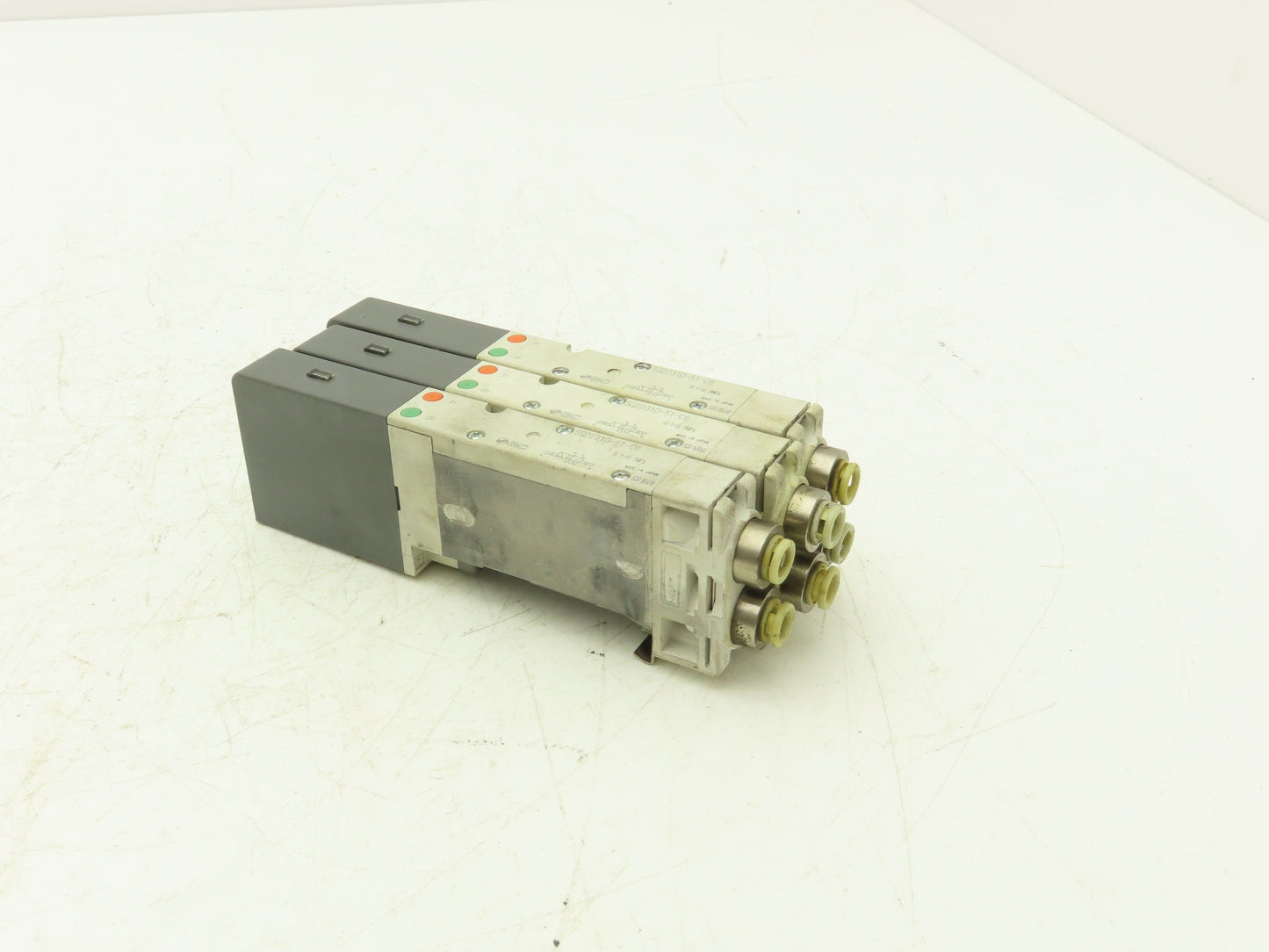 SMC SQ2231D-51-C6 Pneumatic 5 Port 2 Pos. Double Solenoid Valve 24V Lot of 3