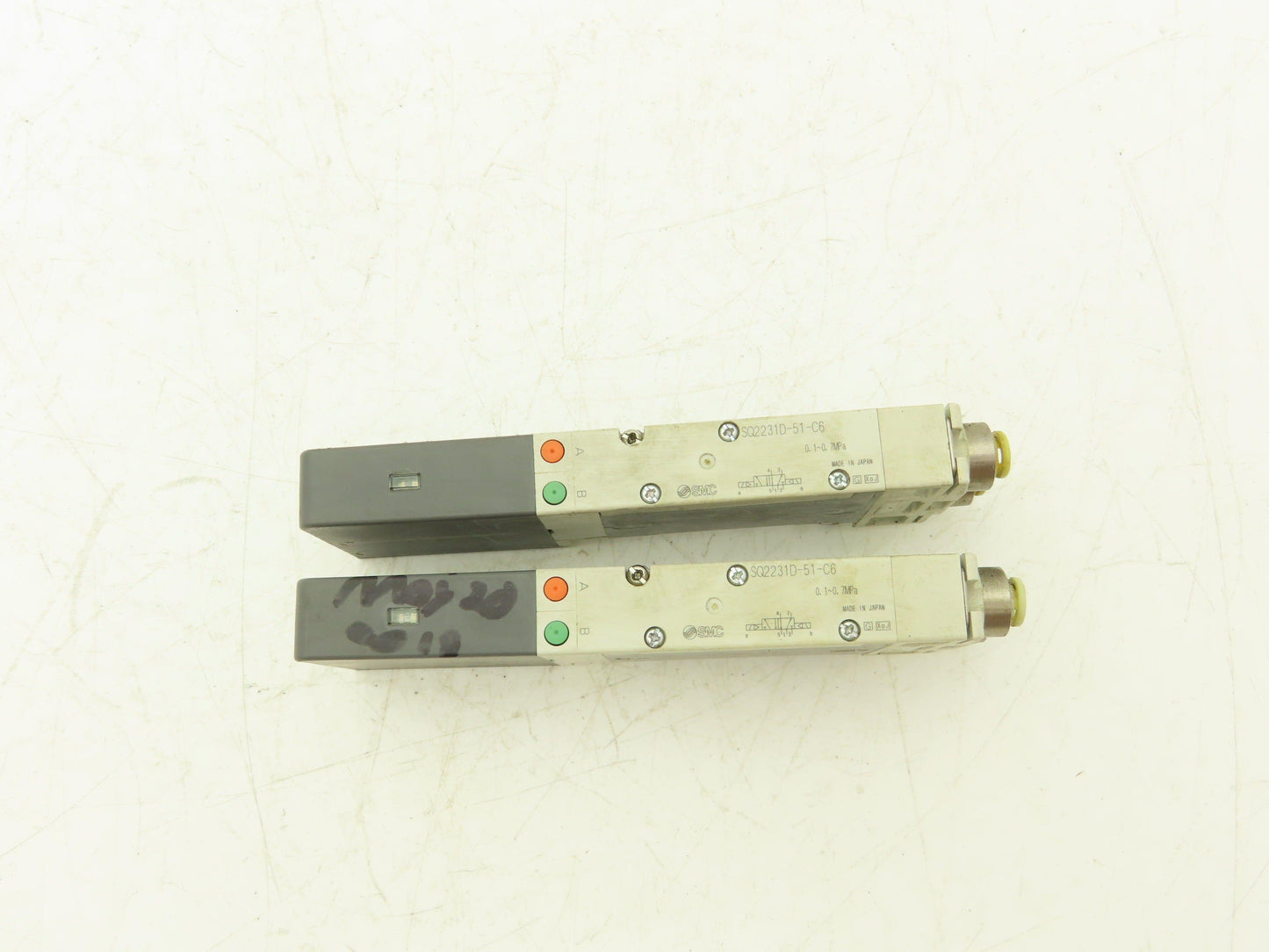 SMC SQ2231D-51-C6 Pneumatic 5 Port 2 Pos. Double Solenoid Valve 24V Lot of 2