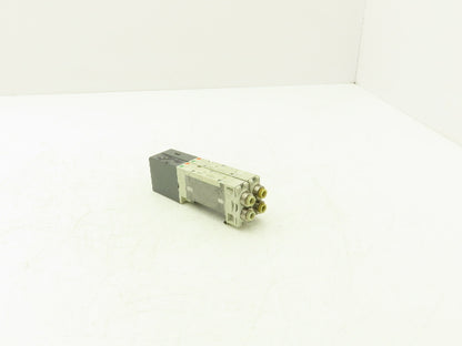 SMC SQ2231D-51-C6 Pneumatic 5 Port 2 Pos. Double Solenoid Valve 24V Lot of 2