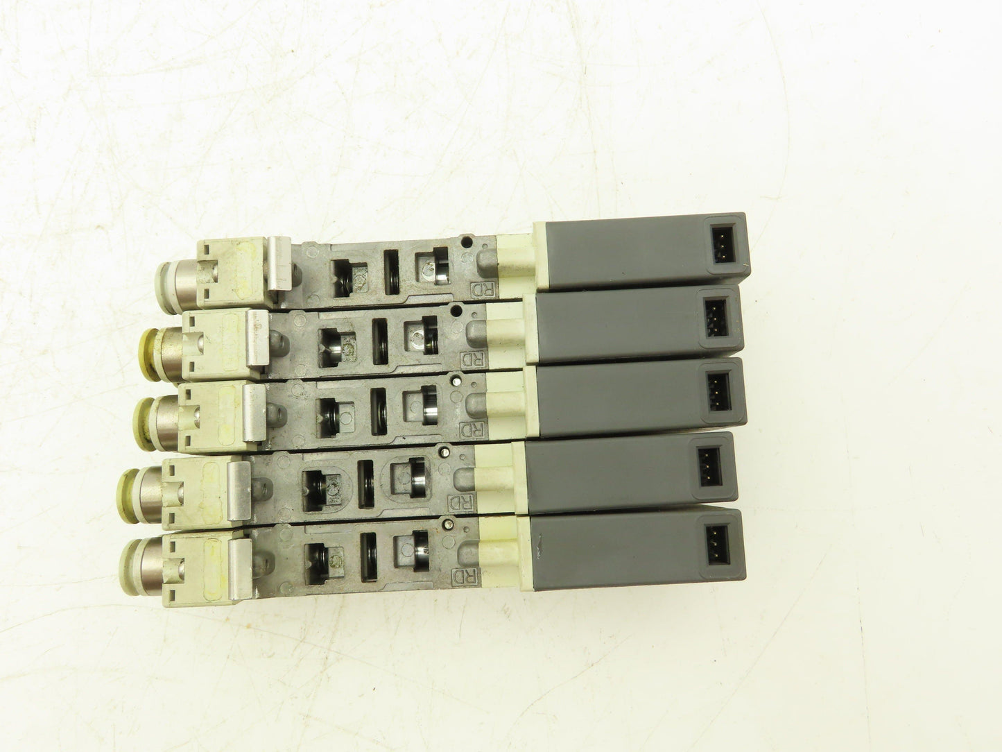 SMC SQ2231D-5D-C6 Pneumatic 5 Port 2 Pos. Double Solenoid Valve 24V Lot of 5