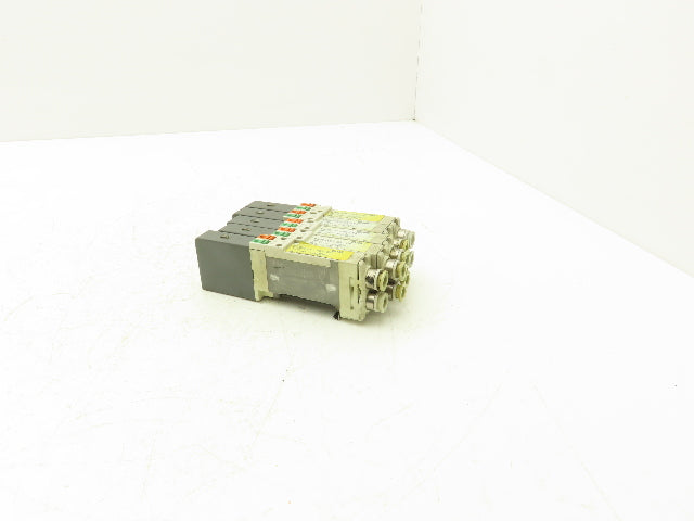 SMC SQ2231D-5D-C6 Pneumatic 5 Port 2 Pos. Double Solenoid Valve 24V Lot of 5