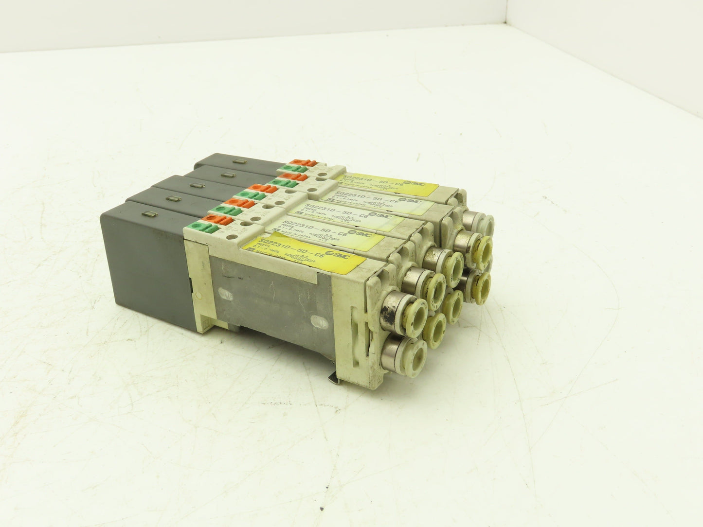 SMC SQ2231D-5D-C6 Pneumatic 5 Port 2 Pos. Double Solenoid Valve 24V Lot of 5