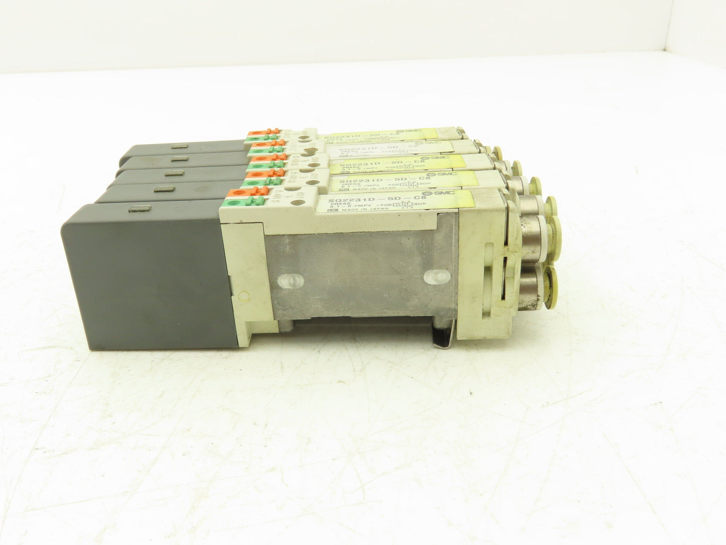 SMC SQ2231D-5D-C8 Pneumatic 5 Port 2 Pos. Double Solenoid Valve 24V Lot of 5