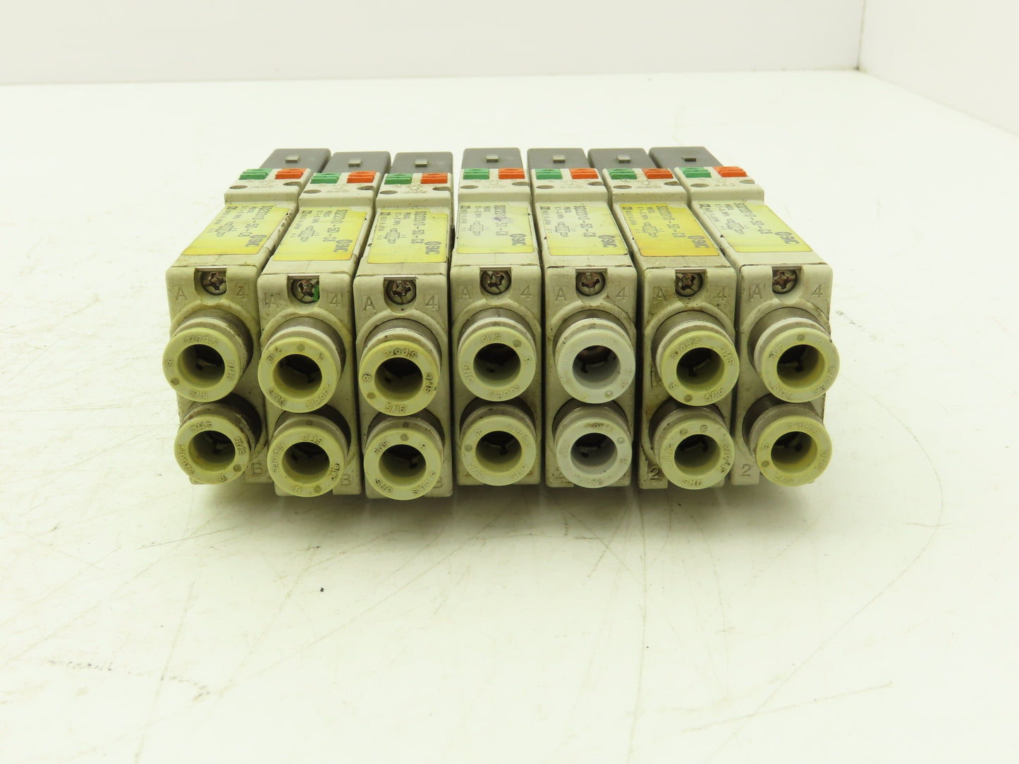 SMC SQ2231D-5D-C8 Pneumatic 5 Port 2 Pos. Double Solenoid Valve 24V Lot of 7