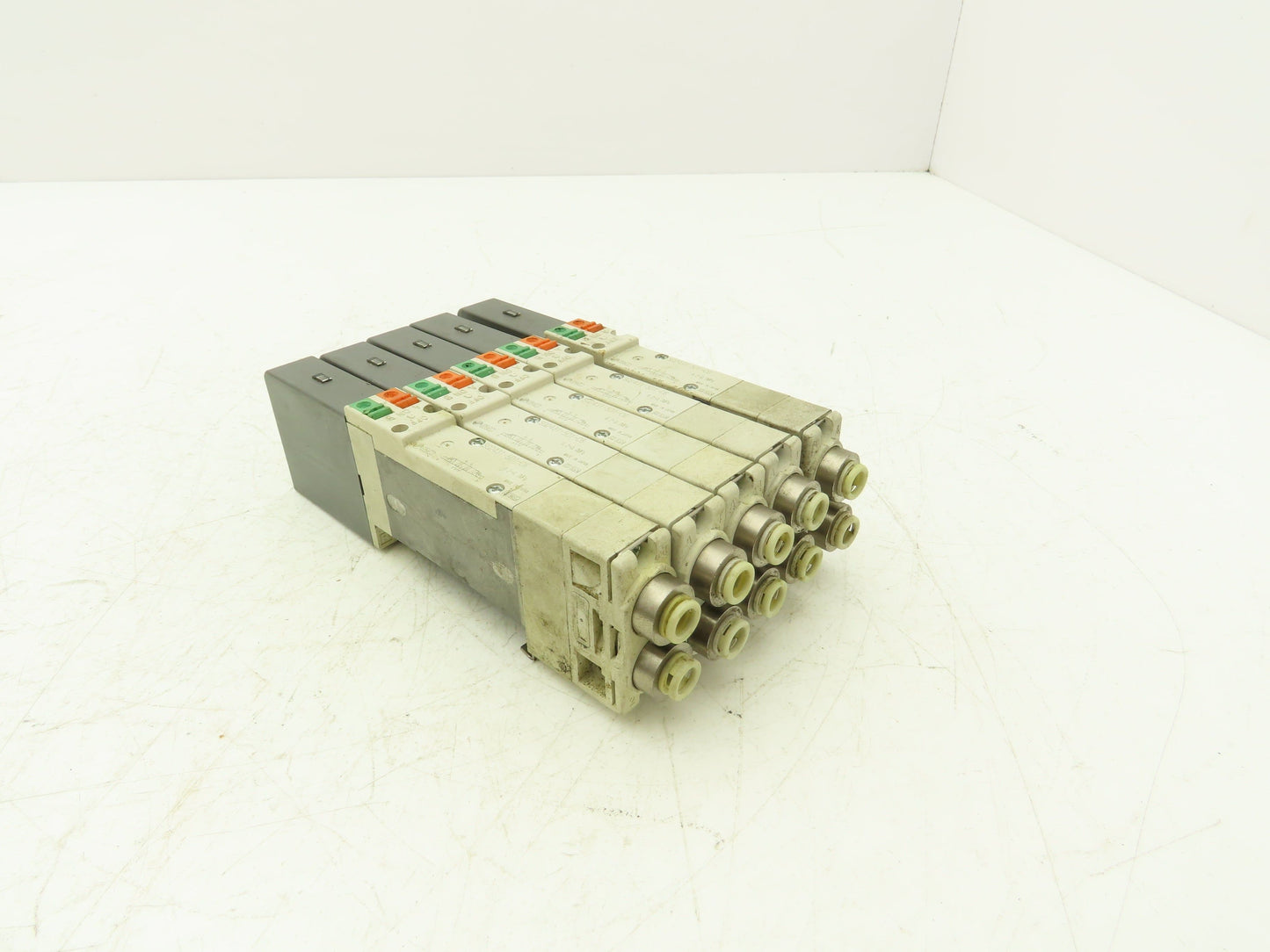 SMC SQ2431D-5D1-C6 Pneumatic 5 Port 4 Pos. Double Solenoid Valve 24V Lot of 5