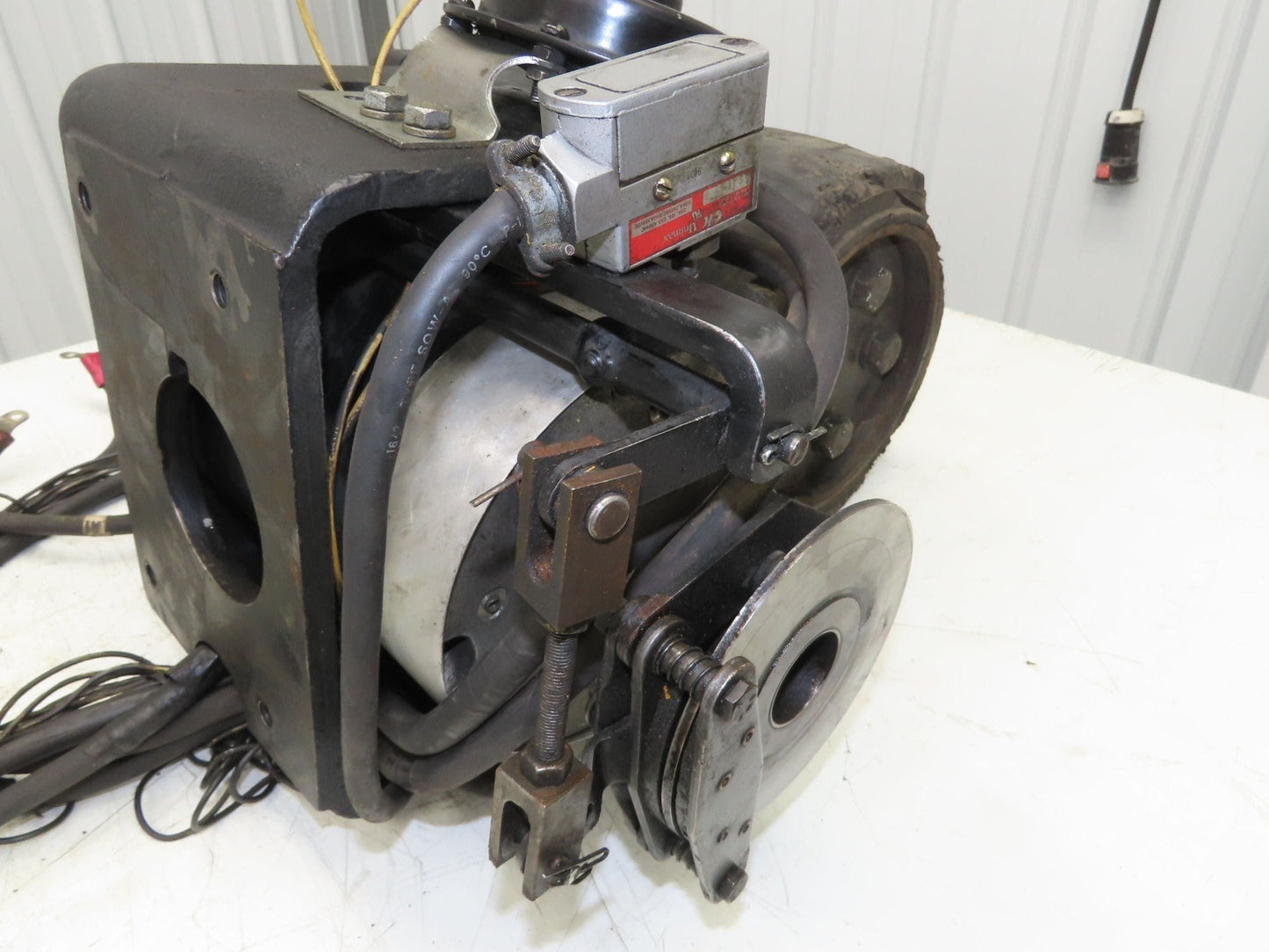 Big Joe PDH-40-106 Forklift Walkie Stacker Drive Unit Wheel Motor Brake 12vDC