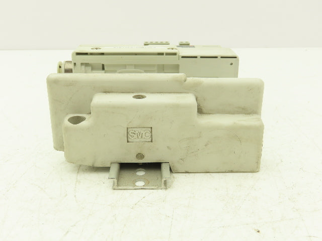 SMC SS5Q23-04SDQ-D-00T Pneumatic Manifold Devicenet 4 Station DIN mounted