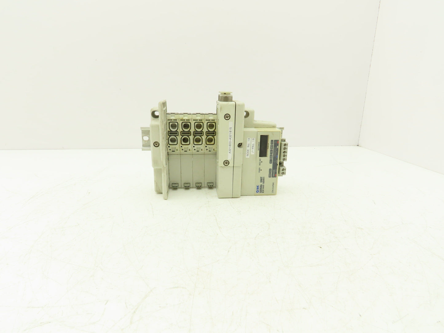 SMC SS5Q23-04SDQ-D-00T Pneumatic Manifold Devicenet 4 Station DIN mounted