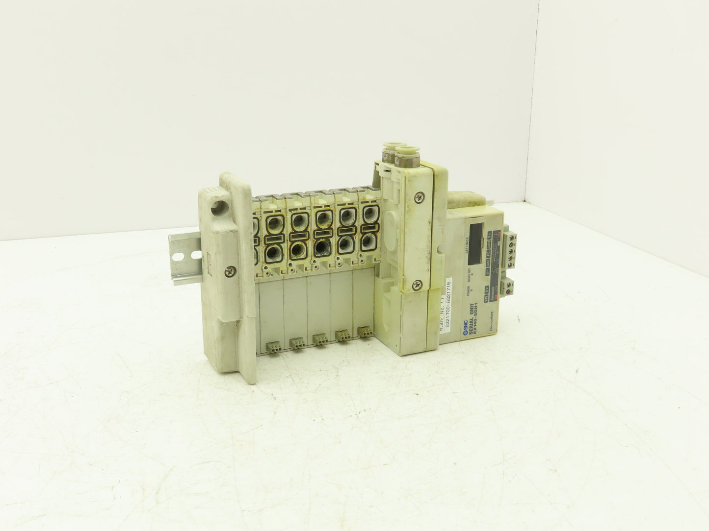 SMC SS5Q23-06SDQ-D-00T Pneumatic Manifold Devicenet 6 Station DIN mounted