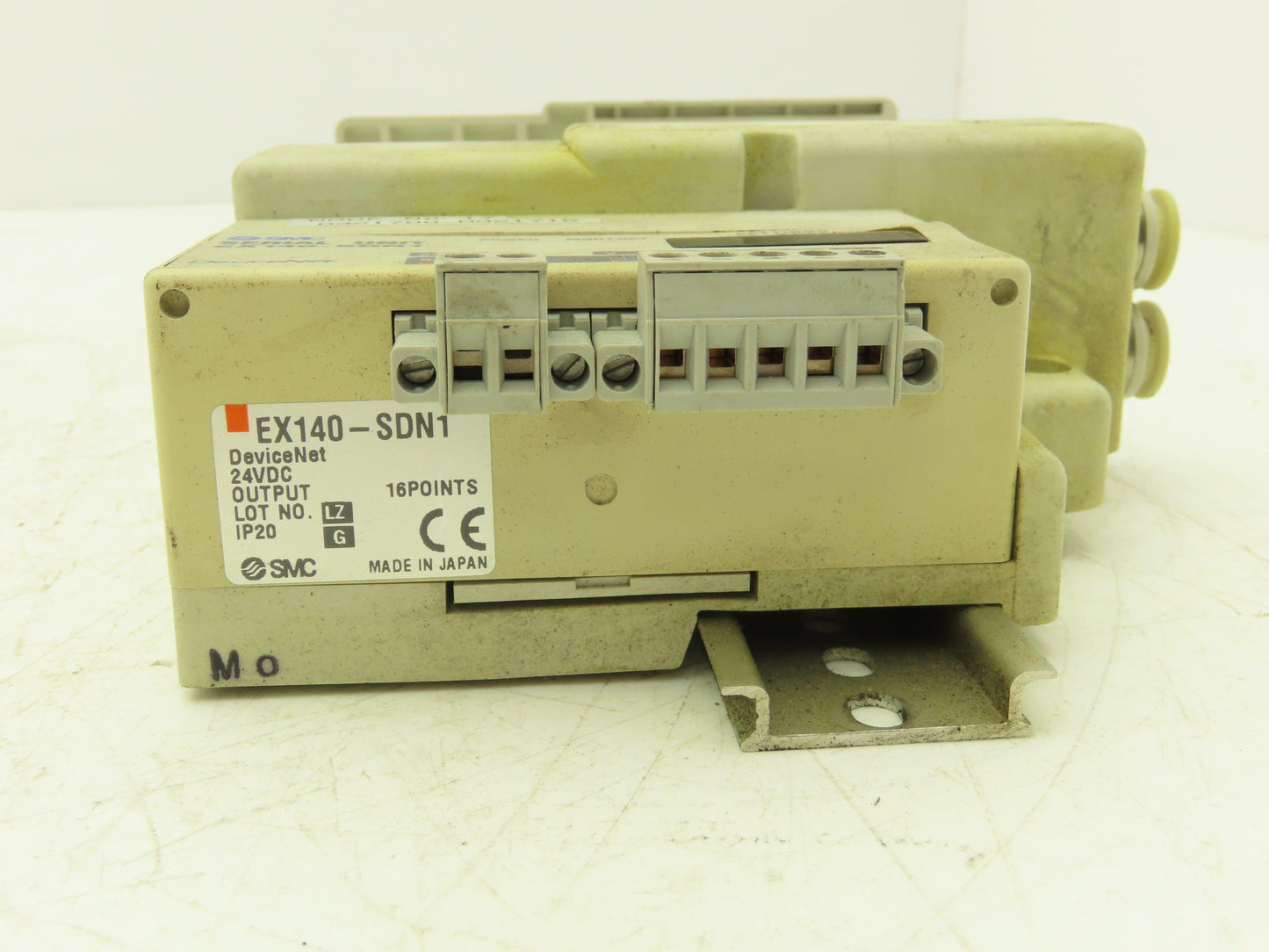 SMC SS5Q23-06SDQ-D-00T Pneumatic Manifold Devicenet 6 Station DIN mounted