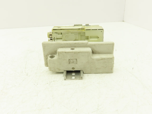 SMC SS5Q23-06SDQ-D-00T Pneumatic Manifold Devicenet 6 Station DIN mounted