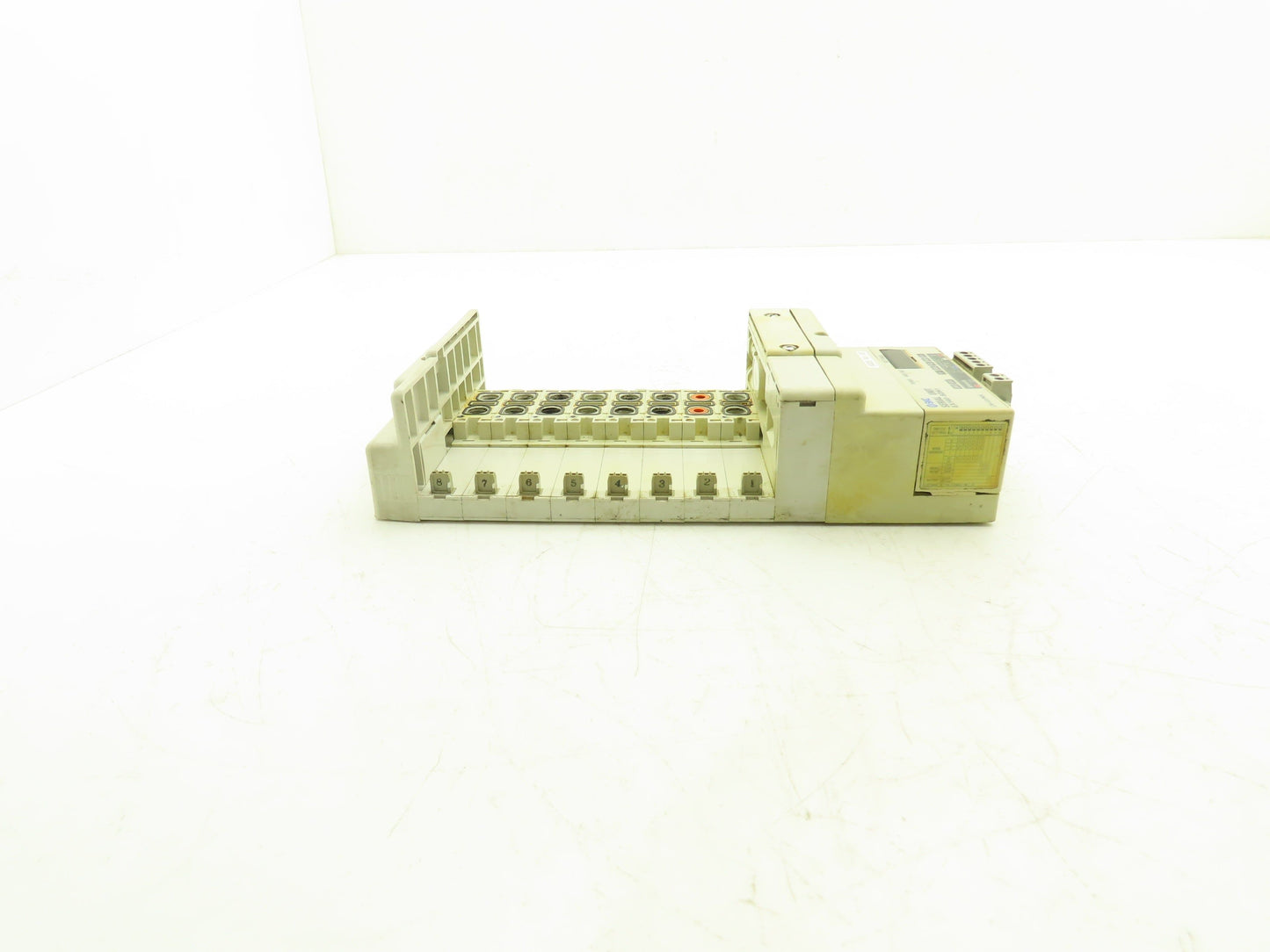 SMC SS5Q23-08SDQ-D-00T Pneumatic Manifold Devicenet 8 Station DIN mounted