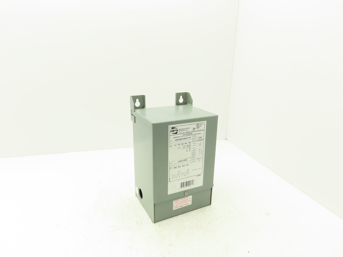 Hammond HPS Fortress C1F002WES Transformer 2kva 120/208/240/277V 1Ph 3R
