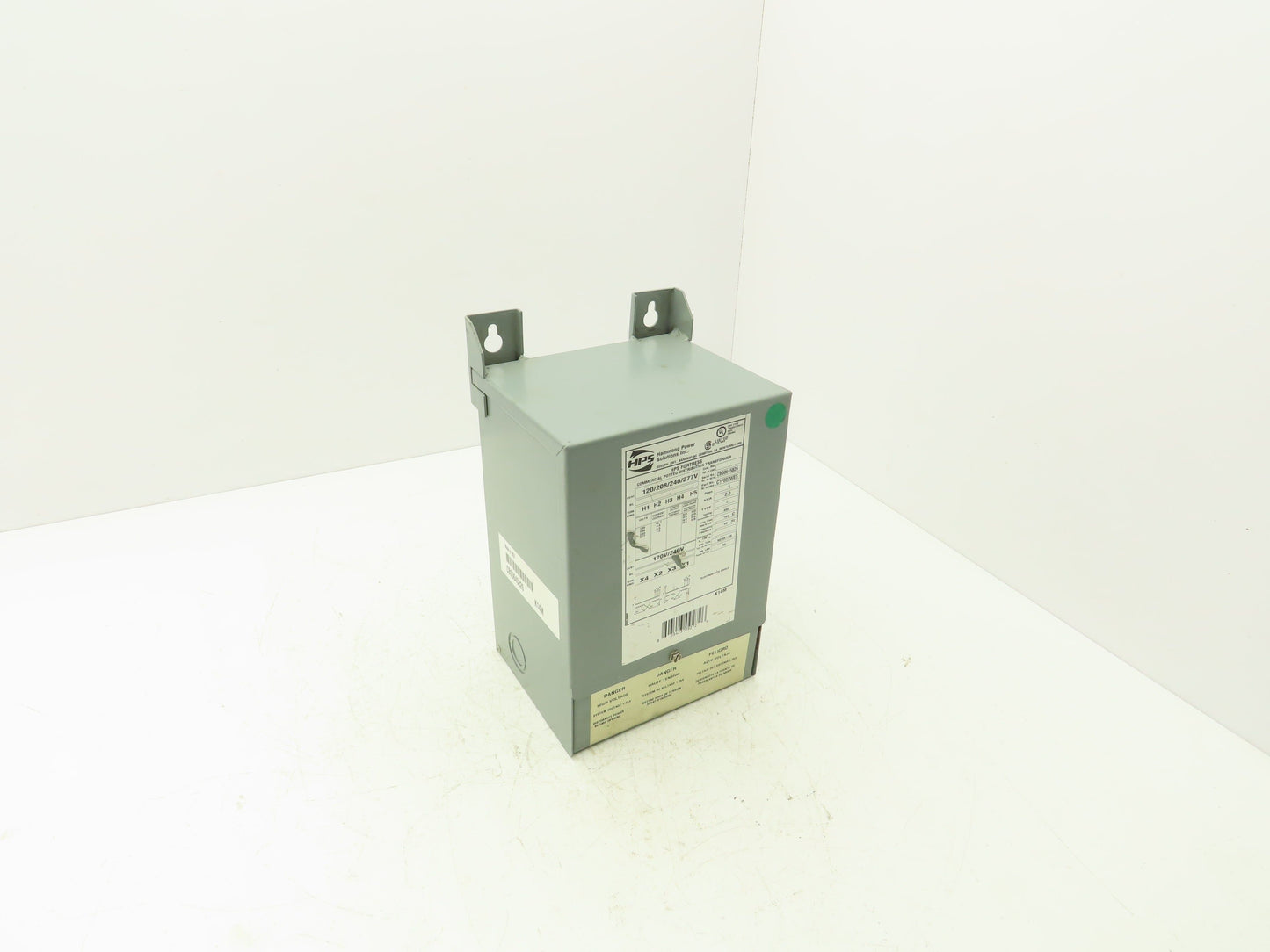 Hammond HPS Fortress C1F002WES Transformer 2kva 120/208/240/277V 1Ph 3R