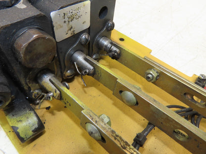 Hyster 3-Spool Hydraulic Mast Control Valve Manifold from E50XL Forklift