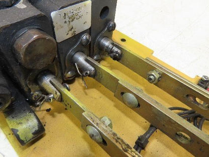 Hyster 3-Spool Hydraulic Mast Control Valve Manifold from E50XL Forklift