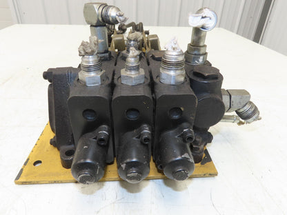 Hyster 3-Spool Hydraulic Mast Control Valve Manifold from E50XL Forklift