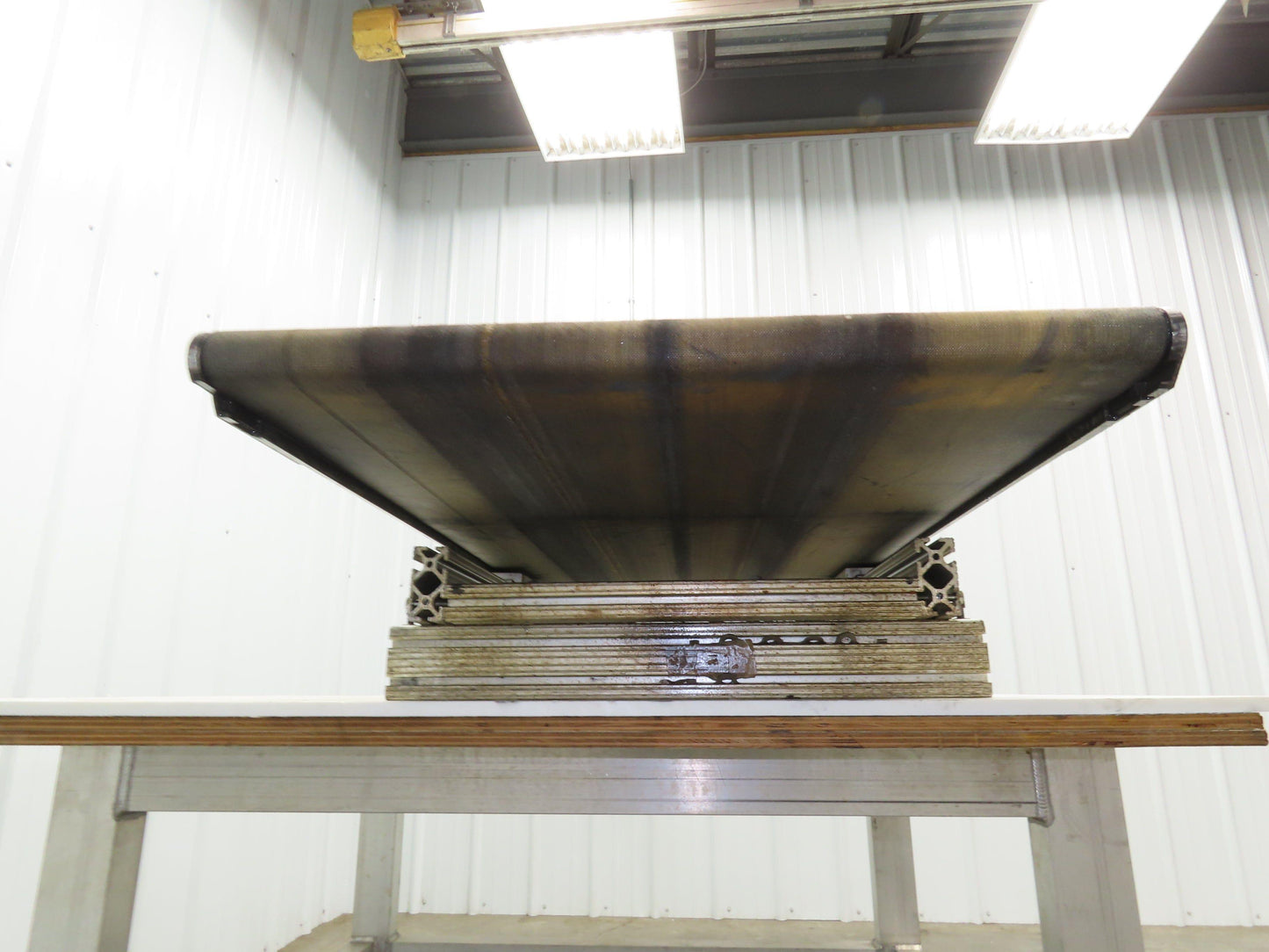 Dorner 2200 Series 21"W x 54"L Flat Belt Conveyor 115V 1PH End Drive 42fpm 530mm